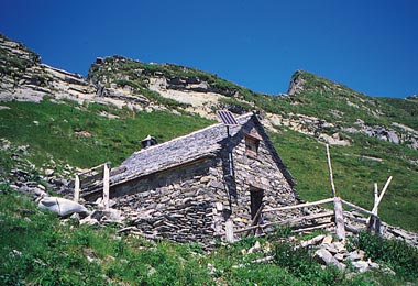 Bivacco "Alpe Ragozzale" (1...