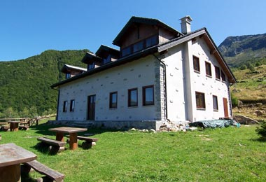 Rifugio "Alpe Parpinasca"